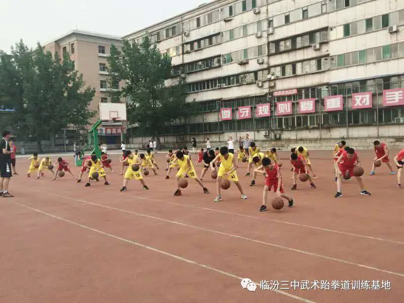 如何制定有效的篮球训练策略以提高球员表现_1